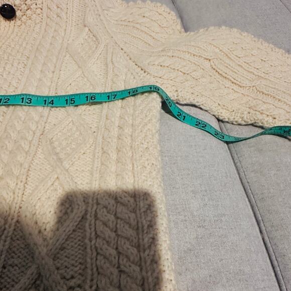 Monaghans Traditional Irish Wool Cardigan Womens Size Large 42 Heavy Cable Knit - Picture 5 of 7